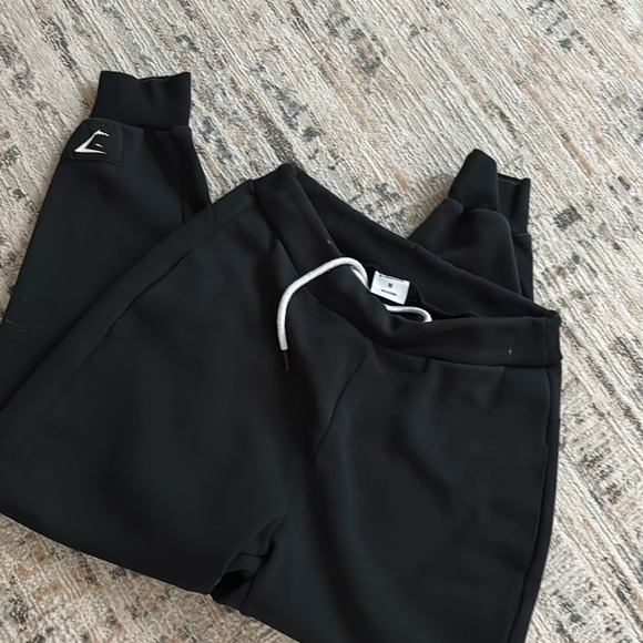 Gymshark size medium joggers - Picture 2 of 3